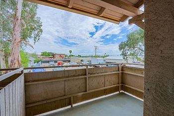 Private patio/balcony